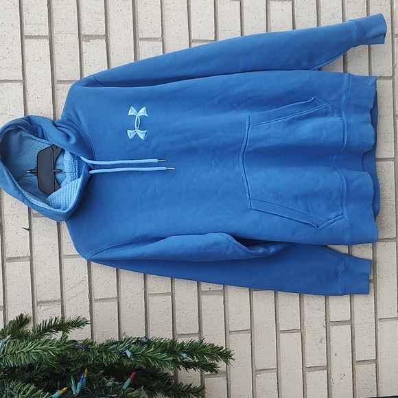 Under Armour Hoodie - Picture 3 of 9